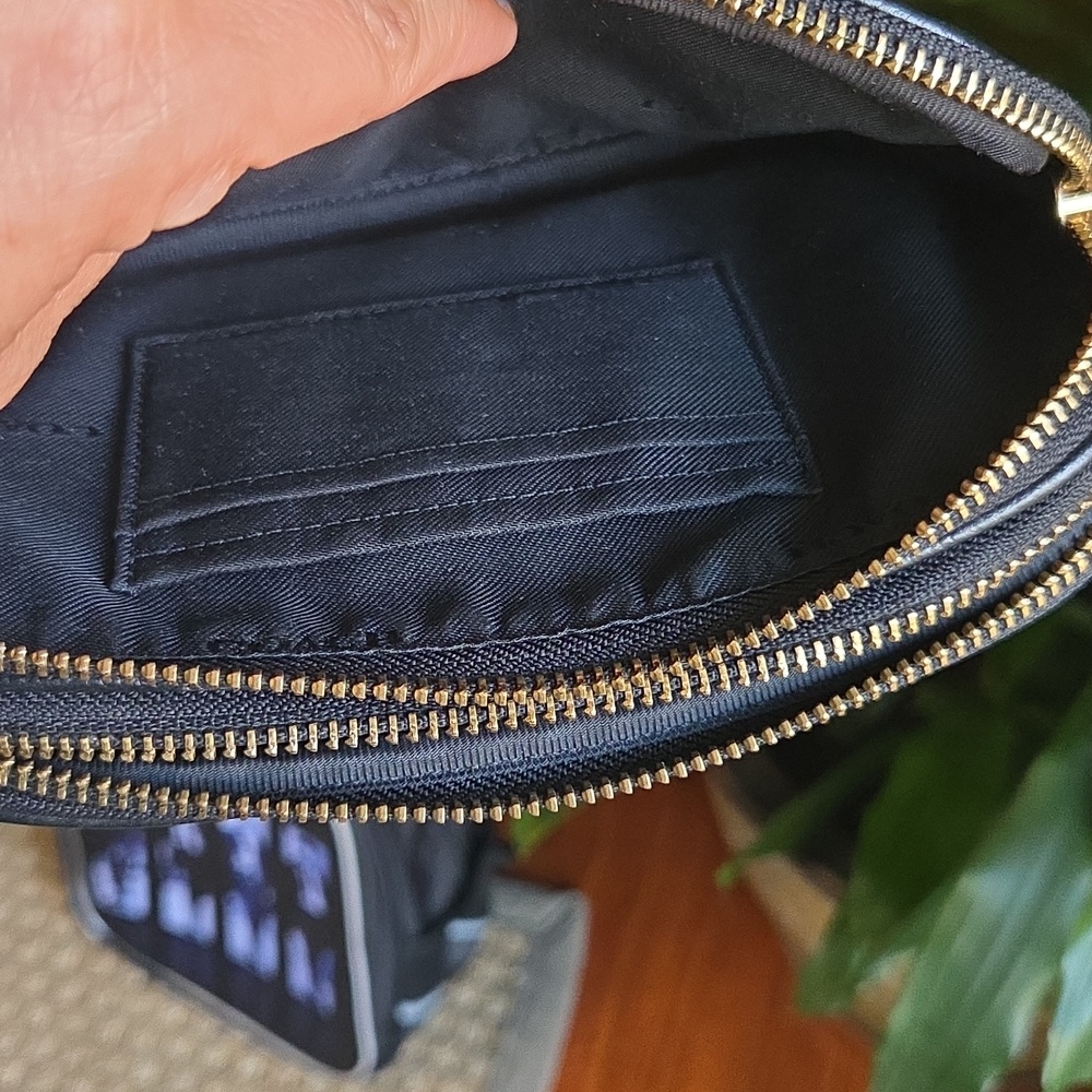 Coach Black Pebbled Leather Camera Crossbody - Picture 10 of 13